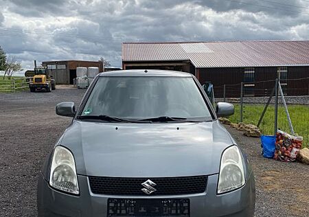 Suzuki Swift 1,3 Club Club