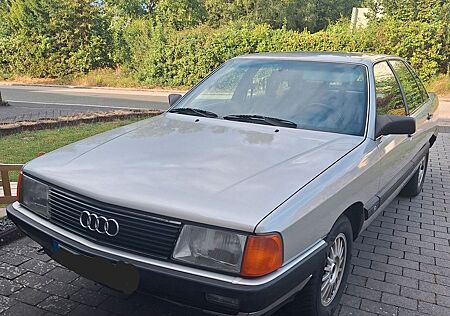 Audi 100 CS 5-Zylinder