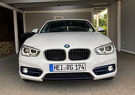 BMW 120i Sport Line Sport Line