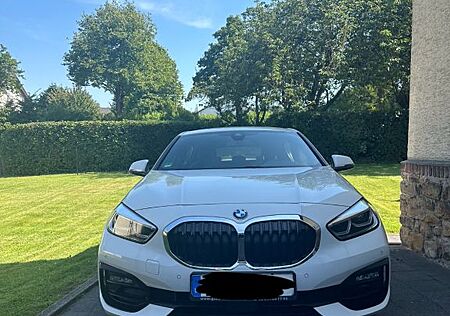 BMW 118i Sport Line TÜV NEU+ GARANTIE!