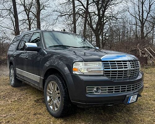 Lincoln Navigator