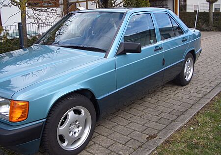 Mercedes-Benz 190