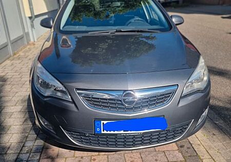 Opel Astra Sports Tourer 1.7 CDTI AHK, SHZ, LHZ