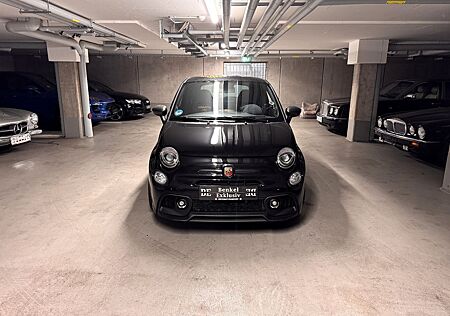 Abarth 695 75 Anniversario Carbon
