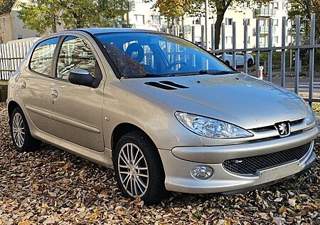 Peugeot 206 Grand Filou Cool 110 Automatik Grand Fil...