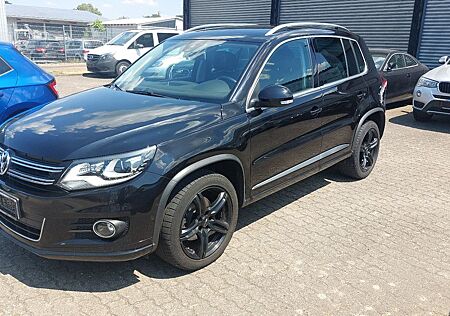 VW Tiguan Volkswagen Sport & Style BMT 4Motion R-Line-Paket