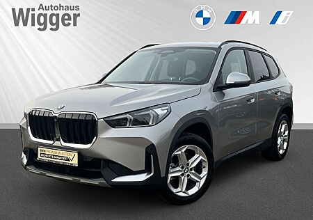 BMW X1 20i sDrive/HUD/AHK/Panoramadach/Navi/LED/ACC