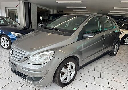 Mercedes-Benz B 180 CDI Special Edition / PANORAMA
