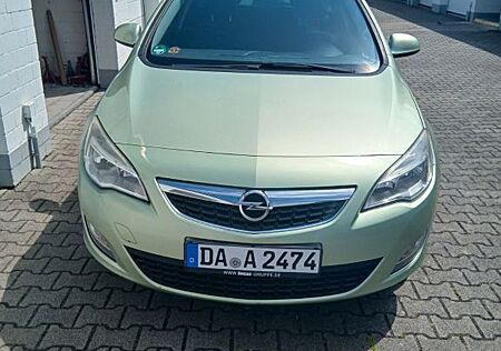 Opel Astra J Navi*Service Neu *1 Hand*Scheckheft
