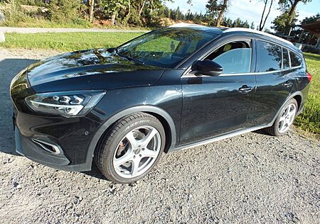 Ford Focus 2,0 EcoBlue 110kW Vignale Turnier .anhänge