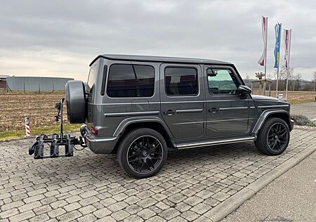 Mercedes-Benz G 350 D /AMG/NIGHT/22ZOLL/365 PS/DESIGNO GRAPHIT