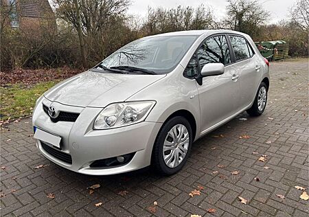 Toyota Auris 1.6-l-Dual-VVT-i Executive Executive