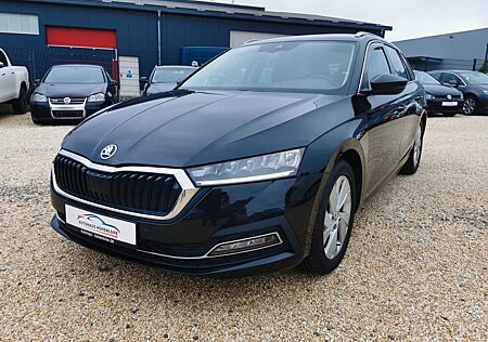 Skoda Octavia Combi First Edition NAVI LED APP