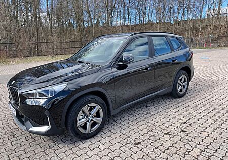 BMW X1 sDrive18i Premium - HK Sound