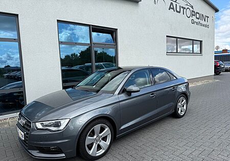 Audi A3 Lim. NAVI TEMPOMAT SCHIEBEDACH AHK SH PDC