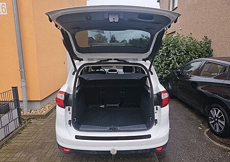 Ford C-Max 2,0TDCi 103kW PowerShift Titanium Titanium