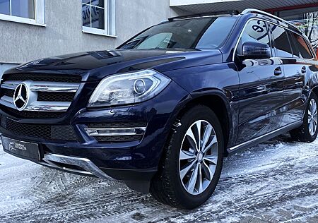 Mercedes-Benz GL 350 BLUETEC 4MATIC 7G DESIGNO 7 SITZER PANO