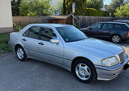 Mercedes-Benz C 180 Classic