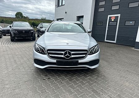 Mercedes-Benz E 220 E -Klasse T-Modell d