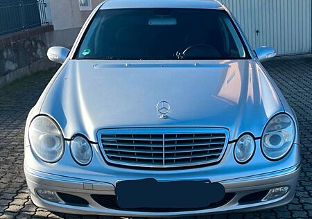 Mercedes-Benz E 220 CDI ELEGANCE