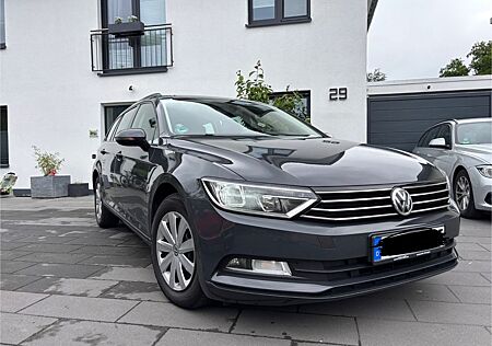 VW Passat Variant Volkswagen 1.6 TDI BMT Trendline Variant...