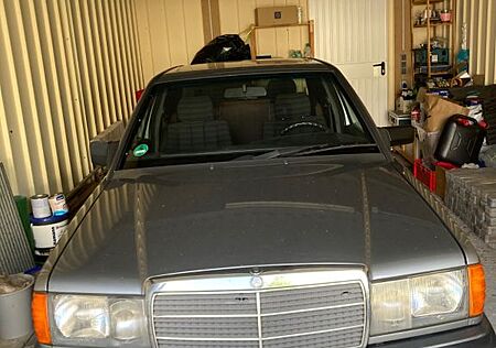 Mercedes-Benz 190