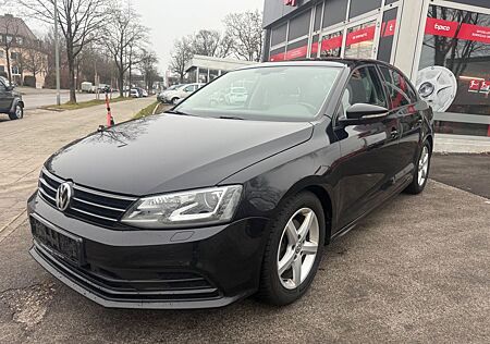 VW Jetta Volkswagen VI Basis BMT XENON/NAVI/PDC/KAMERA/EURO6