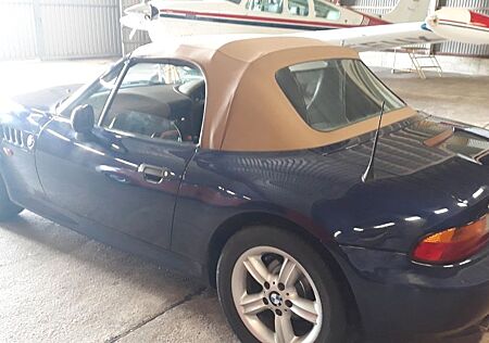 BMW Z3 Roadster 1.9, blau/beige, 140PS, Tüv neu, Top