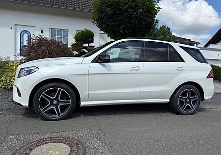 Mercedes-Benz GLE 350 d AMG Luft Pano Soft Night 360°AHK 1.Hd