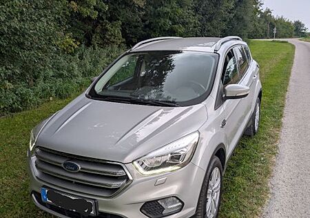Ford Kuga 1,5 EcoBoost 4x2 110kW COOL & CONNECT C...