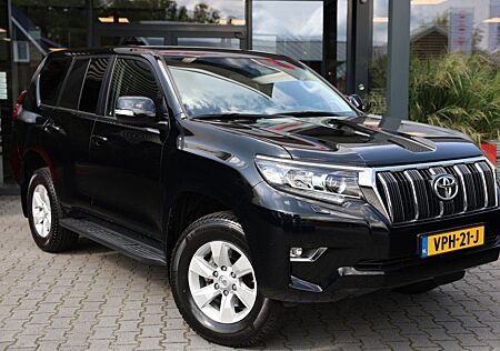 Toyota Land Cruiser gebraucht kaufen Toyota Land Cruiser 2.8 D-4D 5DRS CHALLENGER A/T VAN