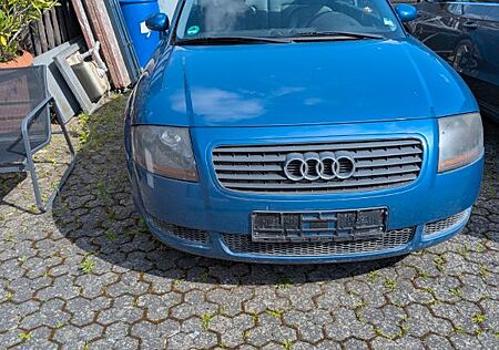 Audi TT Coupe 1.8T 132 kW -