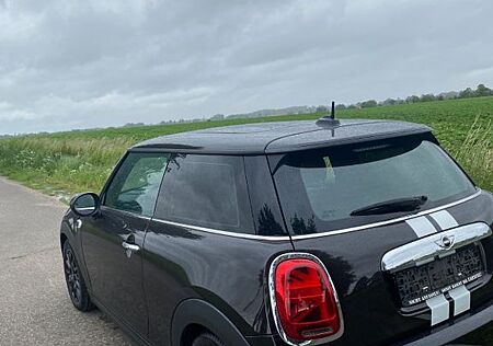 Mini Cooper F56 Top Ausstattung