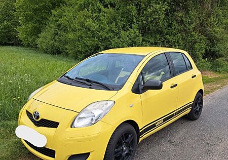 Toyota Yaris 1.0 |TÜV 2027| Klima|Sommer & Winterreifen