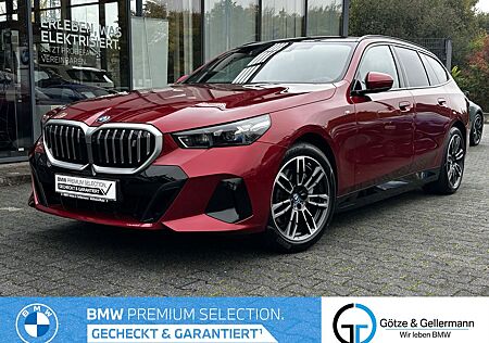 BMW i5 eDrive40 Touring M Sport //Autobahnassistent