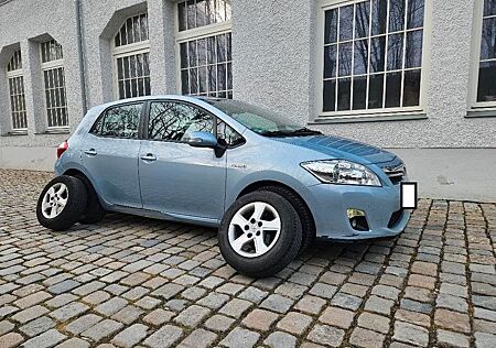 Toyota Auris Hybrid Life 1,8-l-VVT-i 128000 KM TÜV NEU