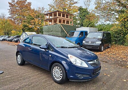 Opel Corsa D Selection. Mit 4 Zylinder