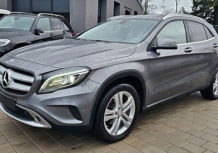 Mercedes-Benz GLA 220 CDI 4MATIC DCT Urban