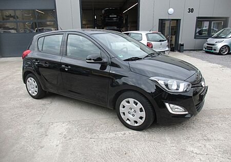 Hyundai i20 Trend Klima, Standh., Sitzh., PDC, Garantie