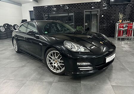Porsche Panamera 4
