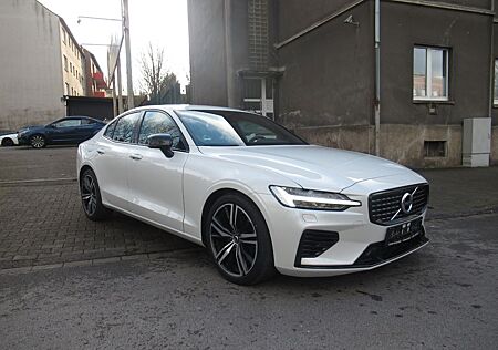 Volvo S60 Lim. R Design Recharge Plug-In Hybrid AWD