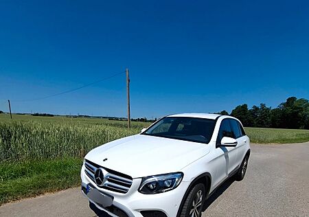 Mercedes-Benz GLC 250 4MATIC Autom. - 49.800km - schwenkb.AHK