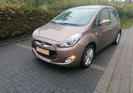 Hyundai ix20 1.4 blue -