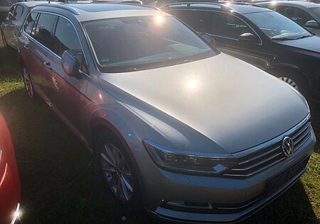 VW Passat Variant Volkswagen Highline 2.0 TDI*PANO*ACC*LEDER