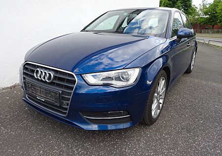 Audi A3 Sportback Ambition/Xenon/Navi/1 Hand