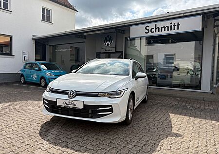 VW Golf Volkswagen * 8 Variant*6 Gang*Kamera* PDC V + H