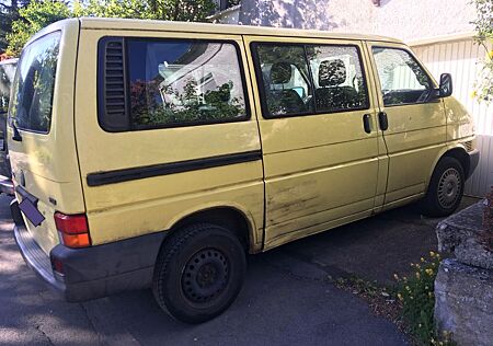 VW T4 Caravelle Volkswagen 2,5-l-Diesel TDI 75kW Standard
