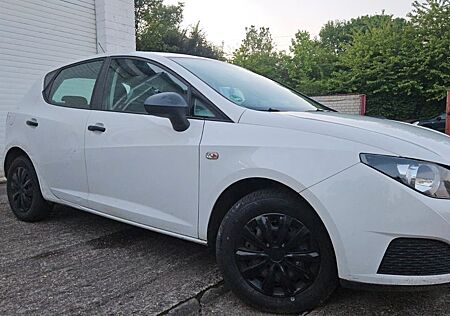 Seat Ibiza frischer TÜV neue allwetterreifen