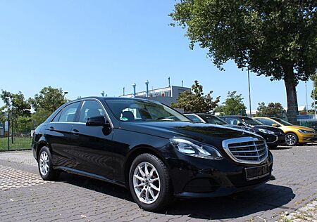 Mercedes-Benz E 200 CGI BlueEfficiency Lim.° PDC° Temp °StzH