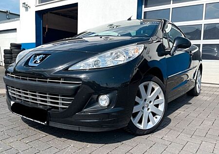 Peugeot 207 CC LEDER+TÜV+PARKSENS+KLIMATRONIC